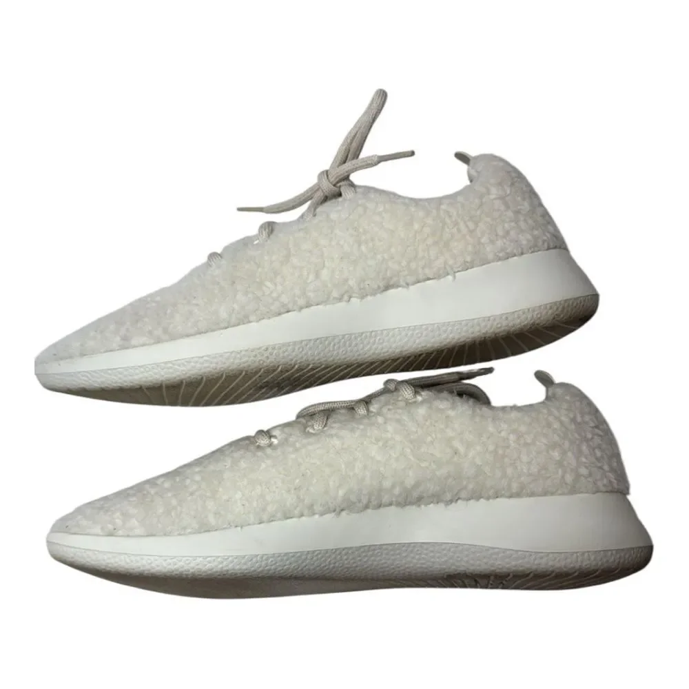 Allbirds Women’s White Wool Runner Fluffs Sneakers. Size 10.
